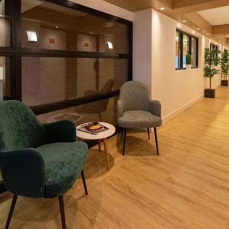 Skotel The Hague, Hotelschool Haga