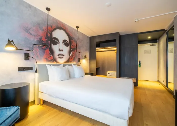 Skotel The Hague, Hotelschool Отель