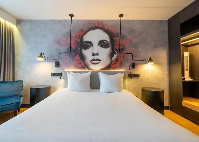 Skotel The Hague, Hotelschool