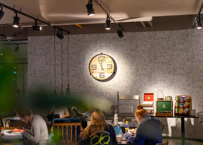 Отель Skotel The Hague, Hotelschool