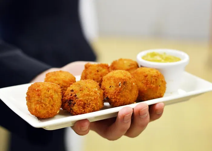 Skotel The Hague, Hotelschool Отель