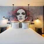 Skotel The Hague, Hotelschool